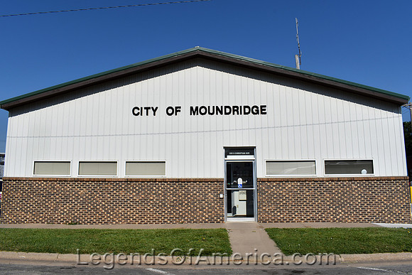 Moundridge, KS - City Hall