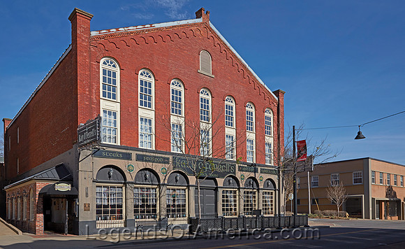 Cape GirardeauKaty O'Ferrell's Publick House tavernHighsmith2020