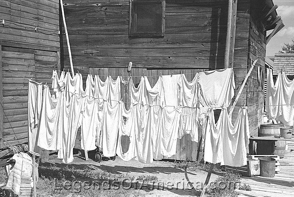 Winton, MN - Clothesline, 1937