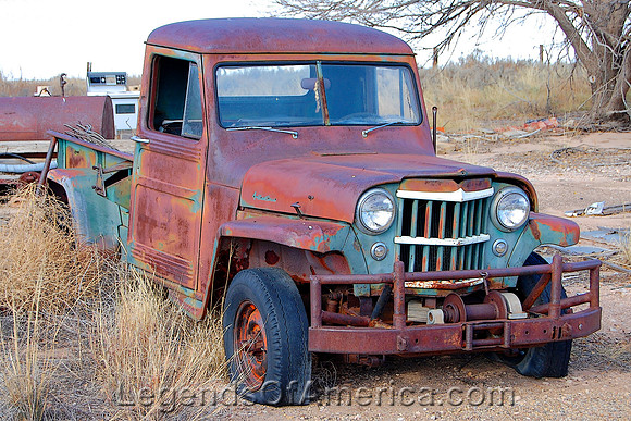 Glenrio, TX-NM - Old Truck