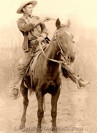 Will Roberts, aka Dixon, outlaw train robber, 1900