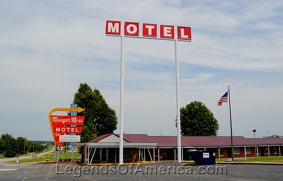 Lebanon, MO - Munger Moss Motel