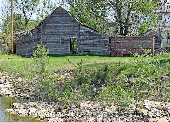 Moline, KS - Old Barn