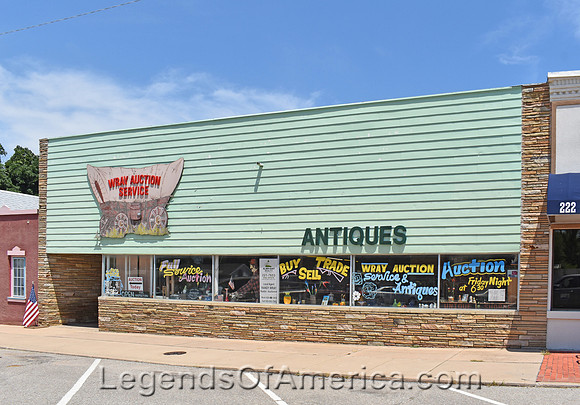 Belle Plaine, KS - Antiques