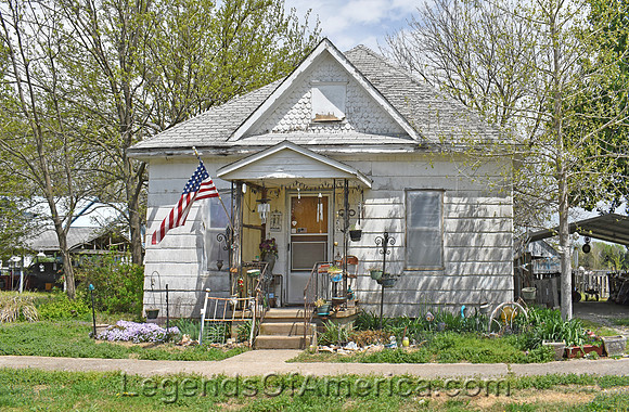 Lafontaine, KS - House - 3