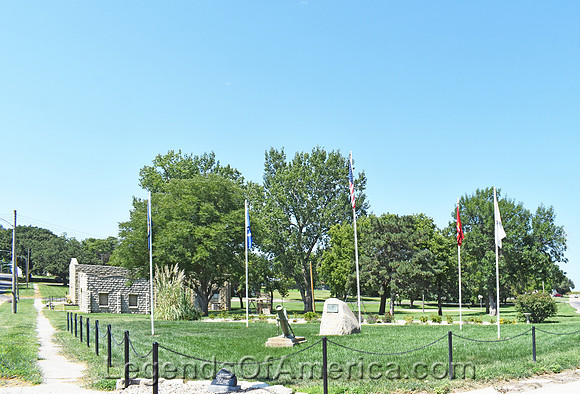 Greenleaf, KS - Memorial