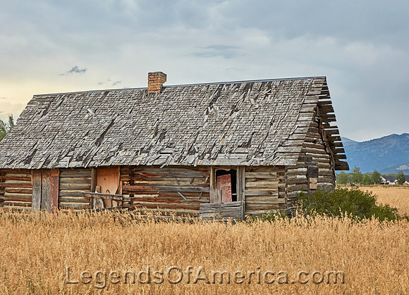 Tetonia, ID - Old Cabin Near