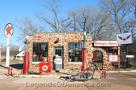 Jefferson, TX - Texaco Station