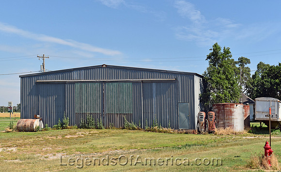 Manchester, OK - Barn & Gas Pumps