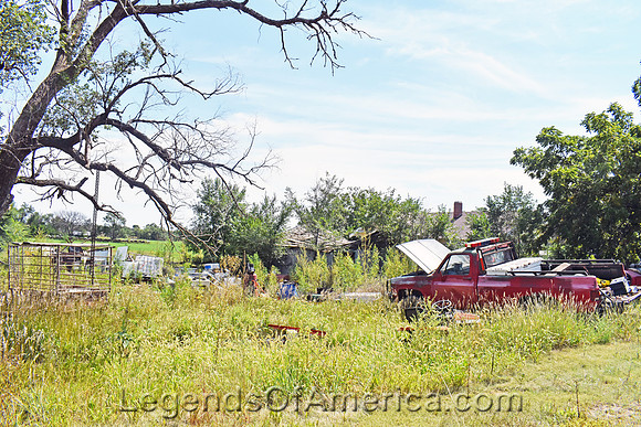 Edmond, KS - Junk