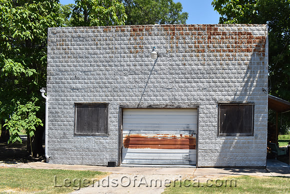 Earlton, KS - Old Building