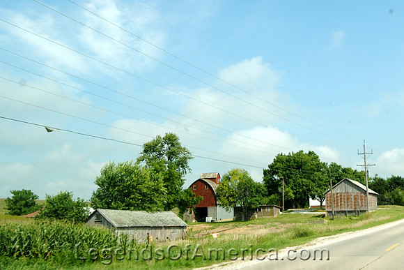 Williamsburg, IA - Barns