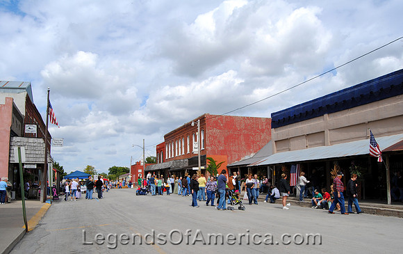 Jamesport, MO - Festival