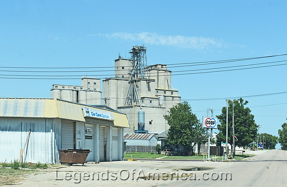 Greenleaf, KS - Co-op