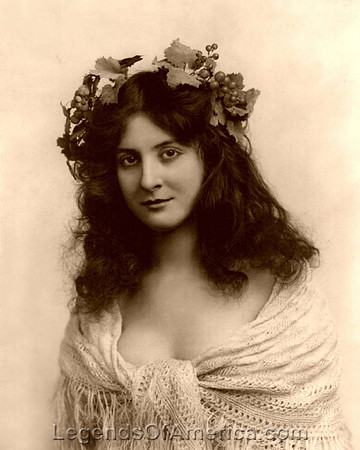 Grape leaves in her Hair, 1902