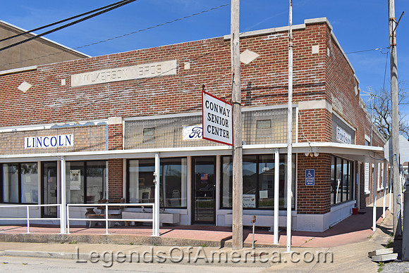 Conway, MO - Building
