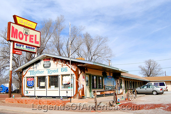 Seligman, AZ - Aztec Motel