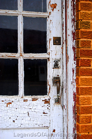Chetopa, KS - Old Gas Station - Door