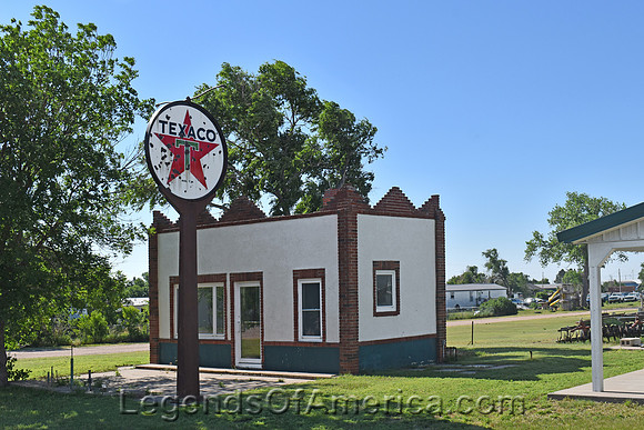 Levant, KS - Texaco