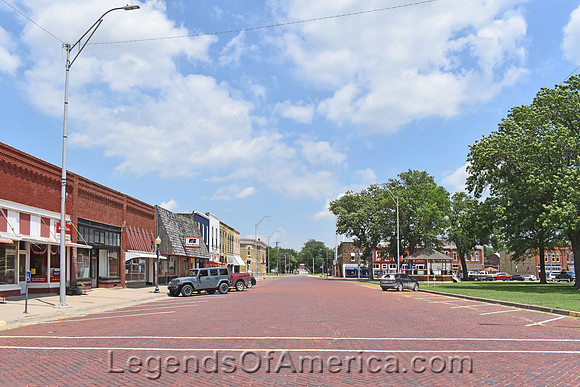 Yates Center, KS - Square