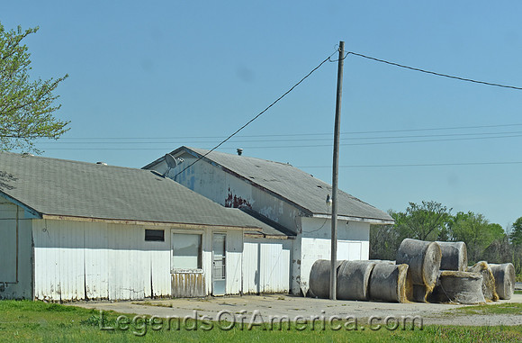 Dennis, KS - Building - 2