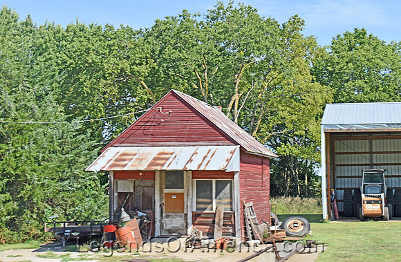Talmo, KS - Business Building