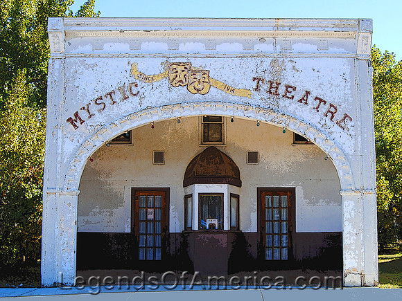 Marmarth, ND - Mystic Theatre - Art