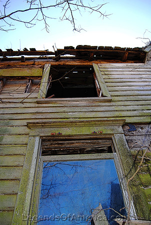 Cole Camp, MO - Ghost Farm Windows