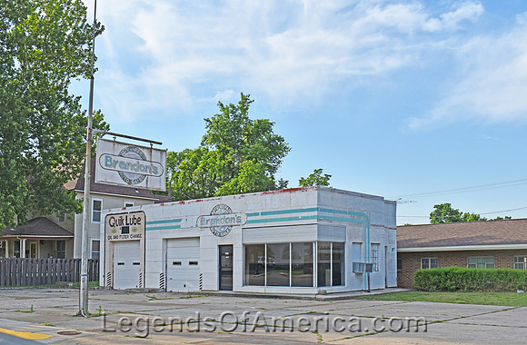 Chanute, KS - Old Gas Station