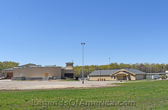 Frontenac, KS - Camptown Greyhound Park - 2