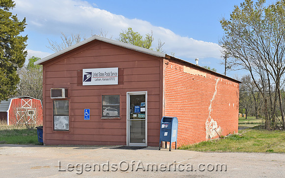 Latham, KS - Post Office