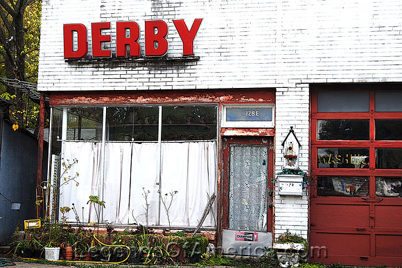 St. James, MO - Derby Station