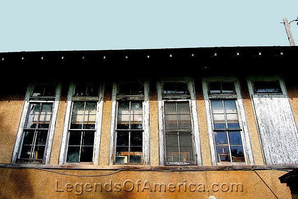 Gardner, WI - Old School Near Gardner - 4