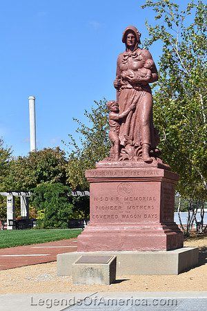 Springfield, OH - Madonna of the Trails