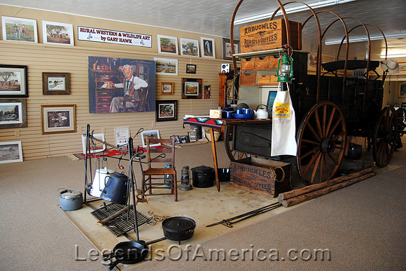 Lebanon, MO - Wrink's Market Interior