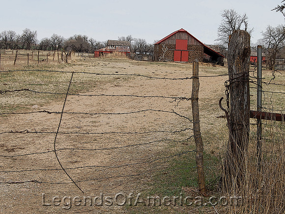 Kansas Barn - Art