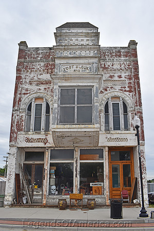 Hiawatha, KS - Yost Building