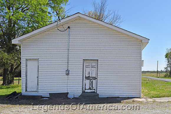 Opolis, KS - Building