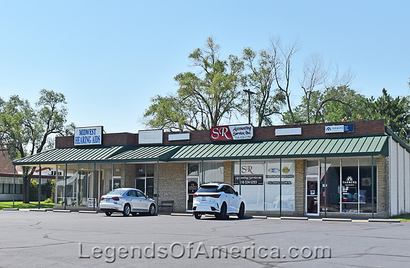 Haysville, KS - Business Building