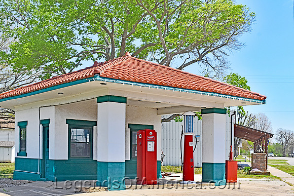 Howard, KS - Old Gas Station