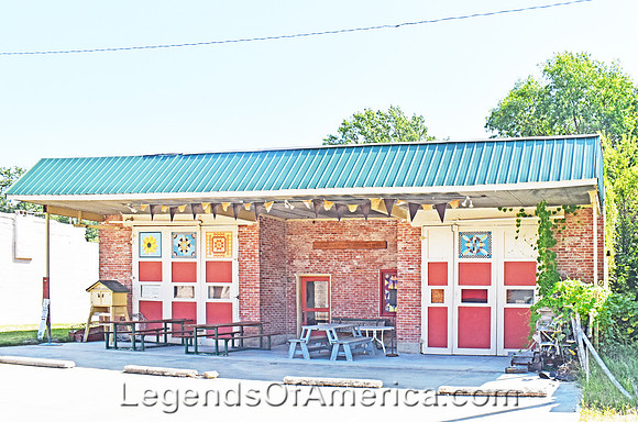 Maple Hill, KS - Business Building - 2