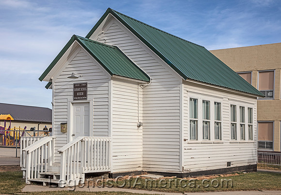 Fort Pierre, SD - 1910 Sansarc schoolhouse CarolHighsmith2021