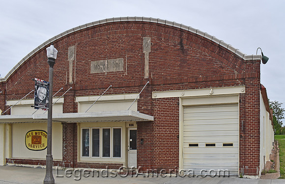 Horton, KS - Motor Inn