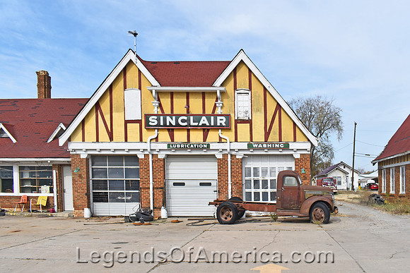 Chetopa, KS - Old Gas Station - 3