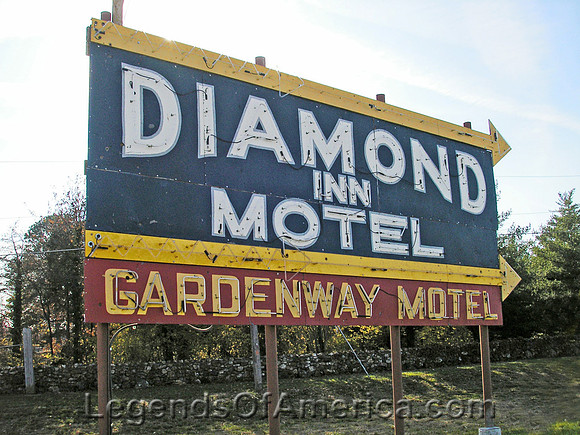 Gray Summit, MO - Diamond Inn Billboard