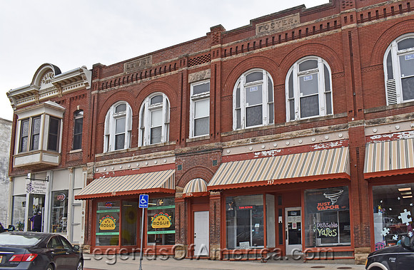 Hiawatha, KS - Business Buildings