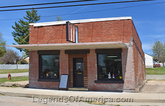 Conway, MO - Building - 3