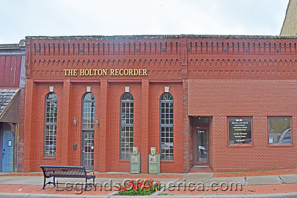Holton, KS - Recorder Newspaper