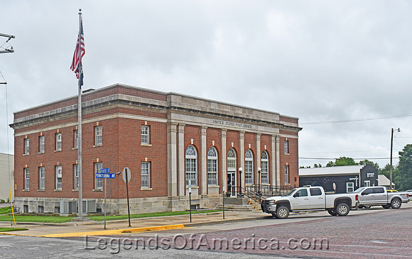 Holton, KS - U.S. Post Office