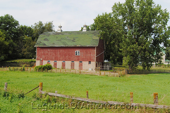 Dyersville, IA - Barn